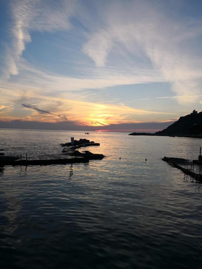 Casa Vacanze Le Rose Villa Gabbro Kültér fotó